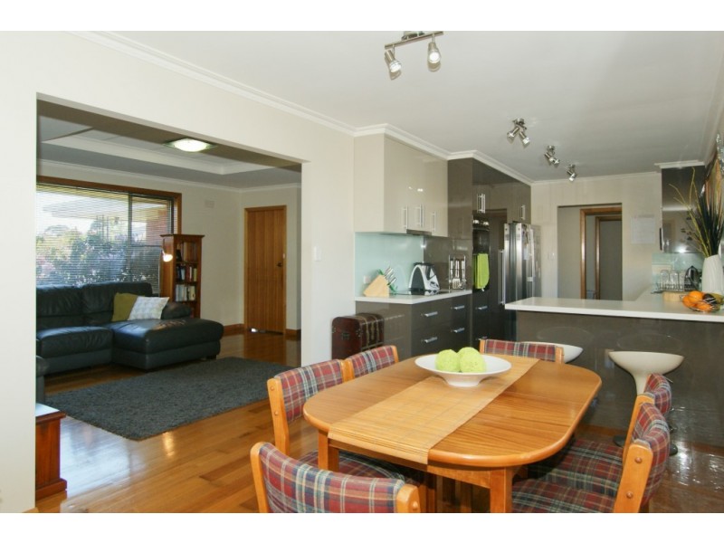 8 Strickland Grove, Ulverstone TAS 7315