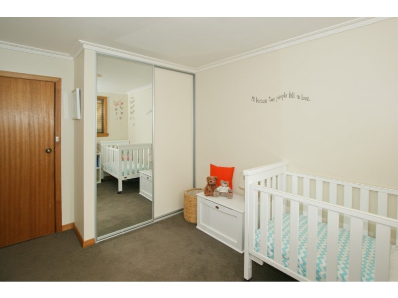 8 Strickland Grove, Ulverstone TAS 7315