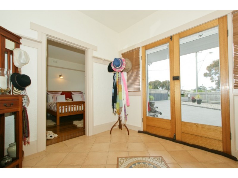 12 Hobbs Parade, West Ulverstone TAS 7315