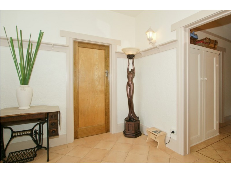 12 Hobbs Parade, West Ulverstone TAS 7315