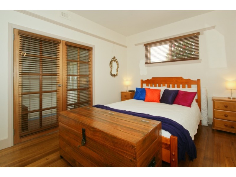 12 Hobbs Parade, West Ulverstone TAS 7315