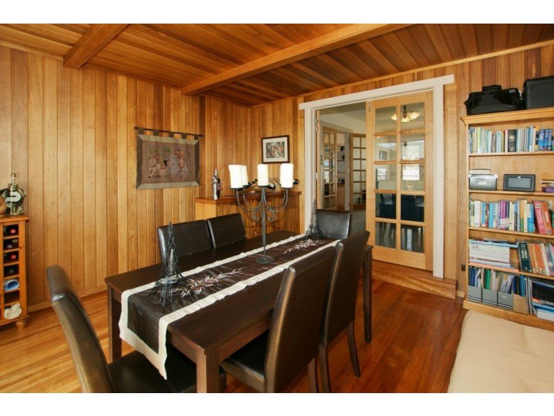 12 Hobbs Parade, West Ulverstone TAS 7315