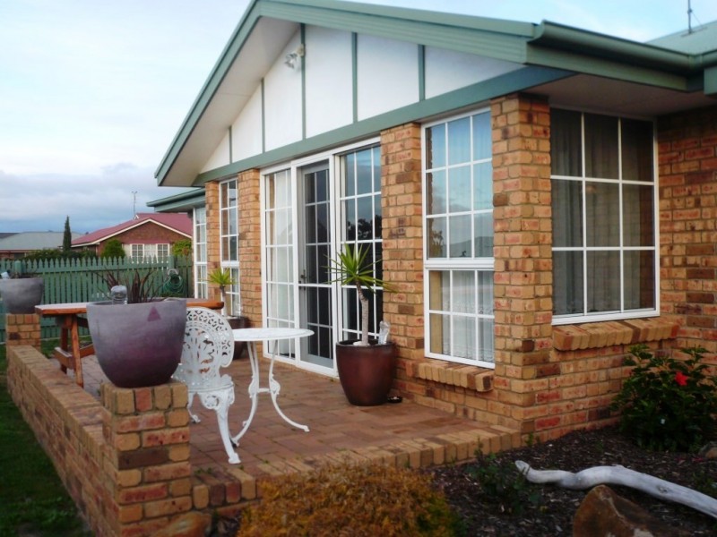 2 Banks Place, Turners Beach TAS 7315