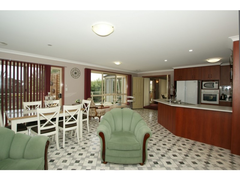 4 Debbie Court, Ulverstone TAS 7315