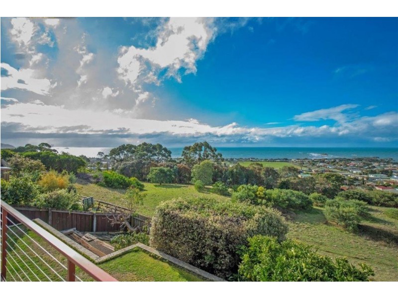 7 Burnett Crescent, West Ulverstone TAS 7315