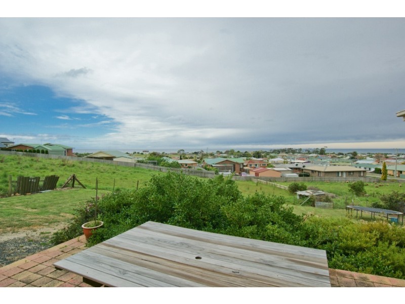 54 Clara Street, West Ulverstone TAS 7315