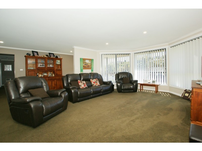 2 Fairlight Place, West Ulverstone TAS 7315