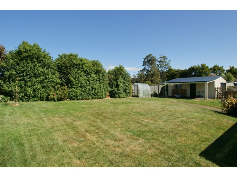 2 Fairlight Place, West Ulverstone TAS 7315