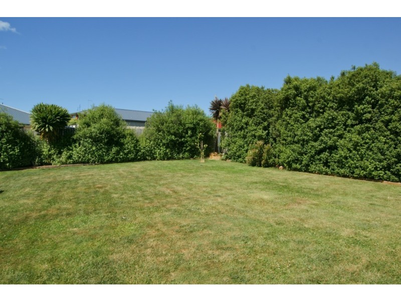 2 Fairlight Place, West Ulverstone TAS 7315