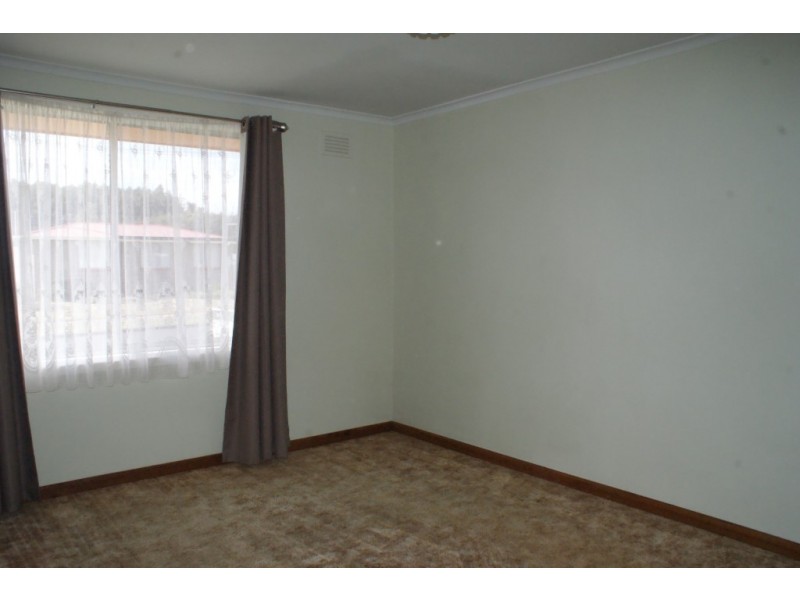 2 Douglas Place, Ulverstone TAS 7315