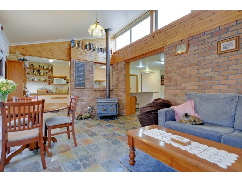 8 Richard Place, Ulverstone TAS 7315
