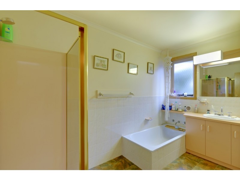 8 Richard Place, Ulverstone TAS 7315