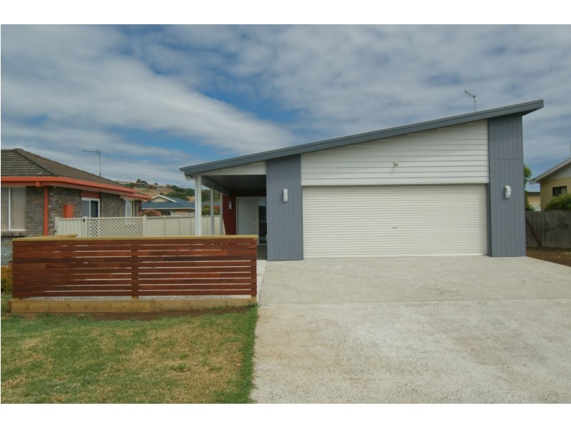 4a Dooley Street, West Ulverstone TAS 7315