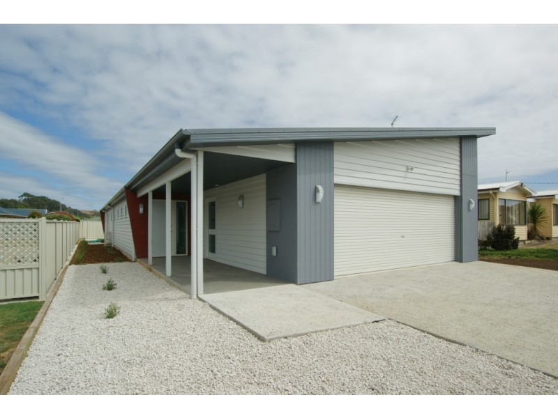 4a Dooley Street, West Ulverstone TAS 7315