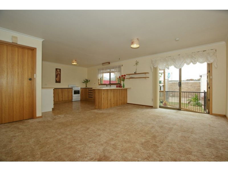 14 Helen Street, West Ulverstone TAS 7315