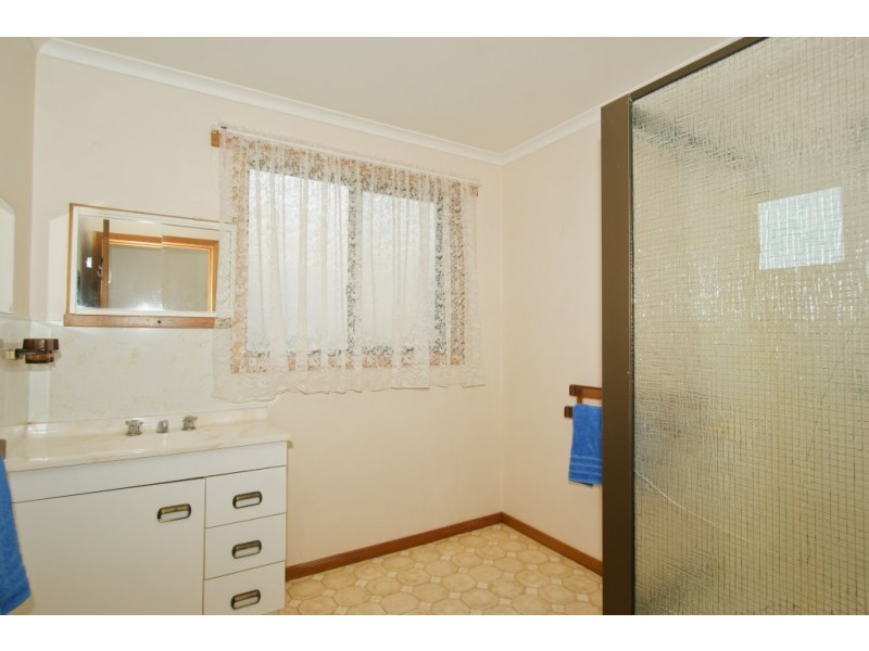 14 Helen Street, West Ulverstone TAS 7315