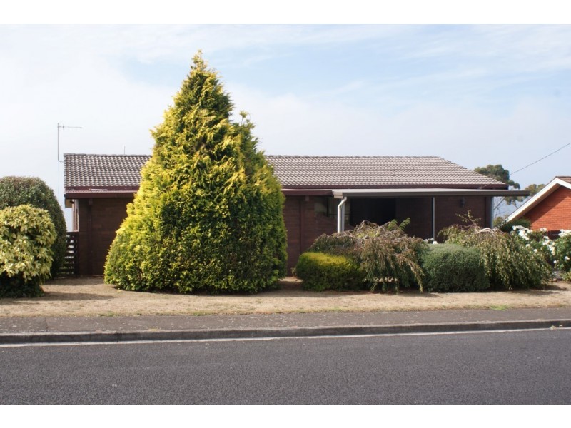 100 Upper Maud Street, West Ulverstone TAS 7315