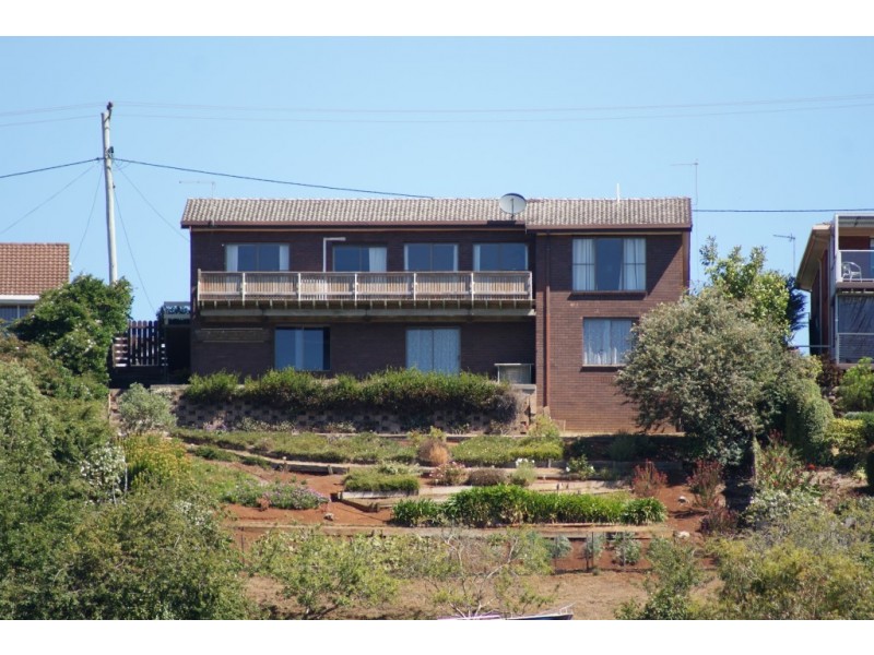 100 Upper Maud Street, West Ulverstone TAS 7315