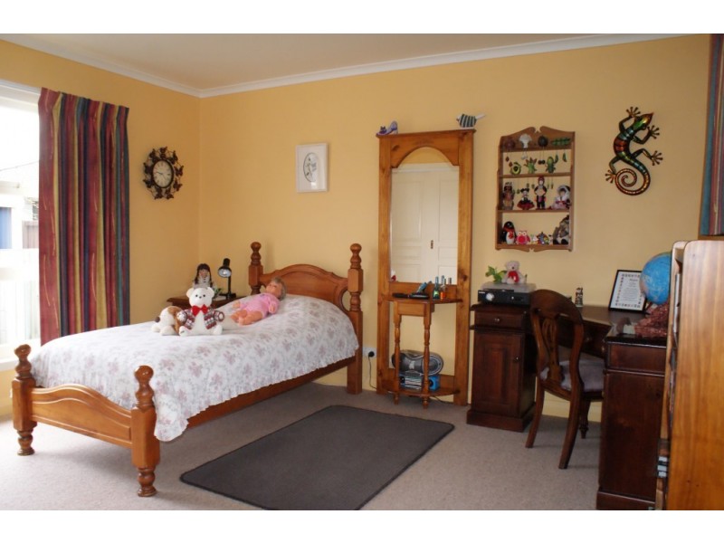 22 Vincent Street, Ulverstone TAS 7315