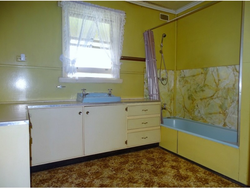 2 Overall Street, Sulphur Creek TAS 7316