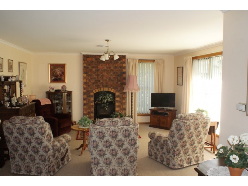 Unit 2/25 Amherst Street, West Ulverstone TAS 7315