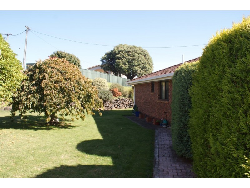 Unit 2/25 Amherst Street, West Ulverstone TAS 7315