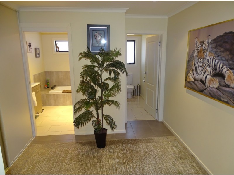 127 South Road, West Ulverstone TAS 7315