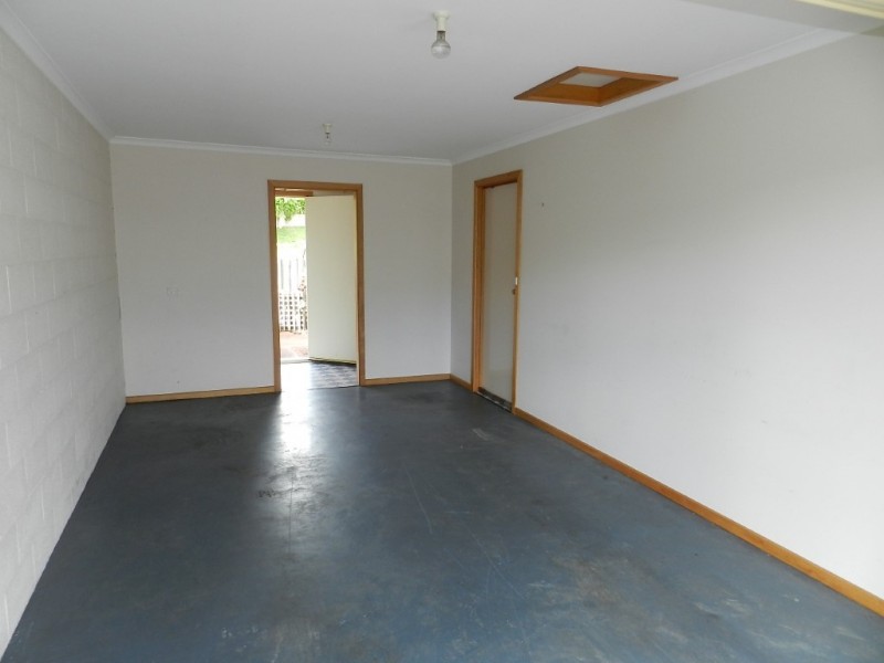 Unit 2/3 Hayward Street, Penguin TAS 7316