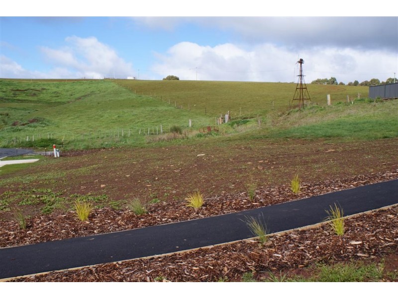 18 Chamberlain Street, Ulverstone TAS 7315