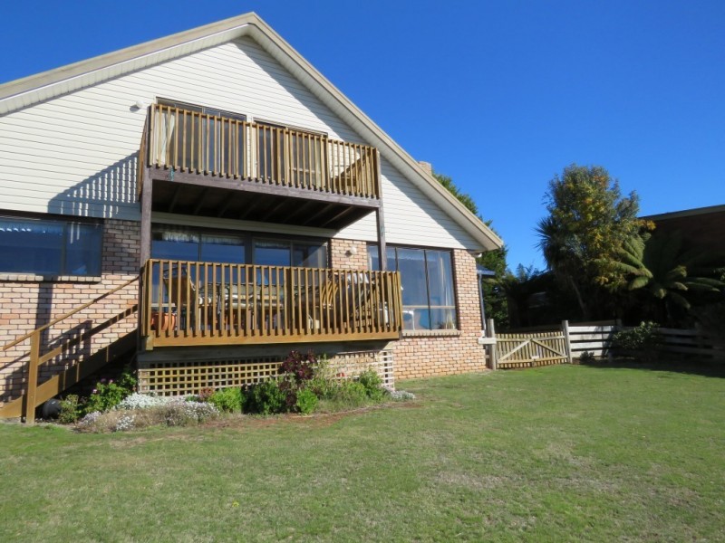 112 Upper Maud Street, West Ulverstone TAS 7315
