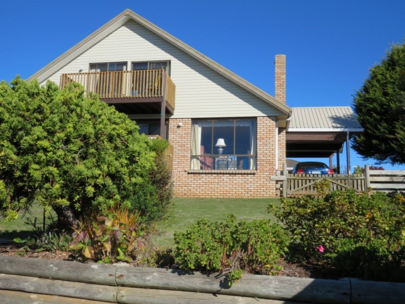 112 Upper Maud Street, West Ulverstone TAS 7315