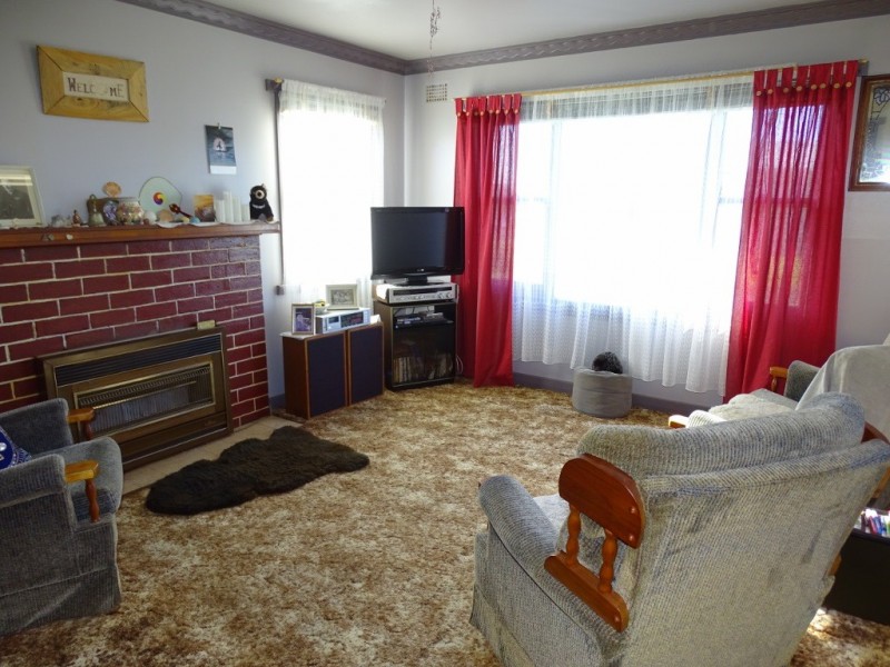 2 Overall Street, Sulphur Creek TAS 7316