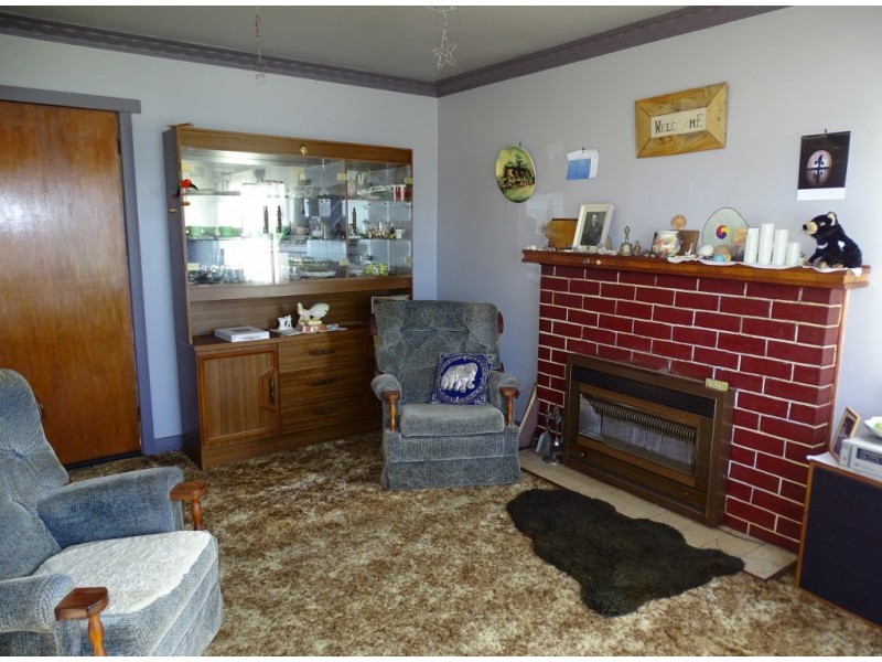 2 Overall Street, Sulphur Creek TAS 7316