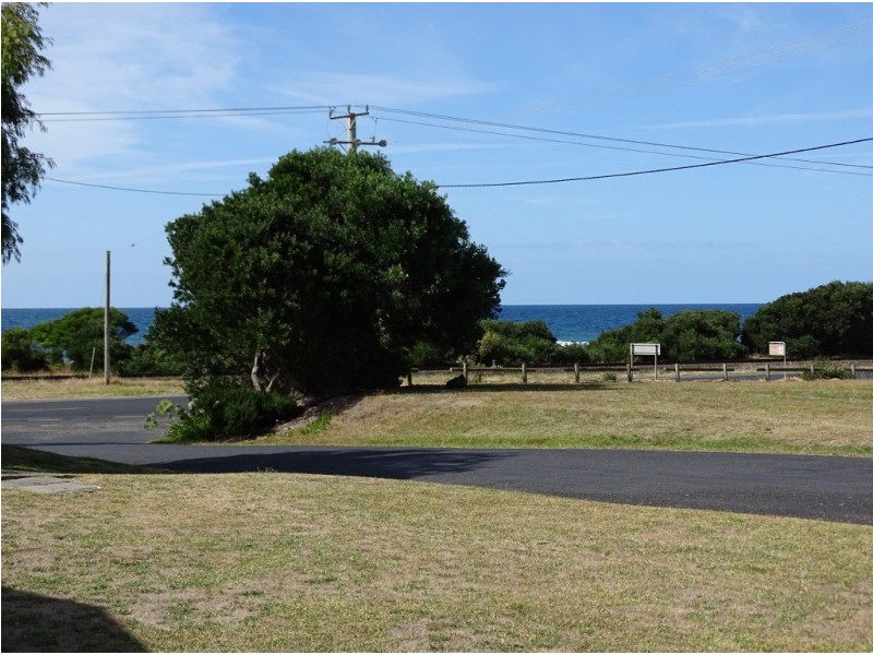 2 Overall Street, Sulphur Creek TAS 7316