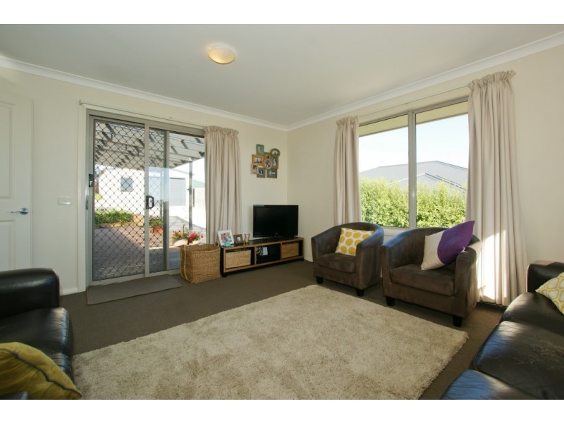 39 McCall Terrace, Stony Rise TAS 7310