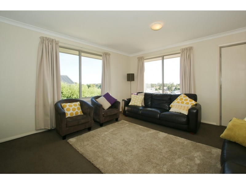 39 McCall Terrace, Stony Rise TAS 7310