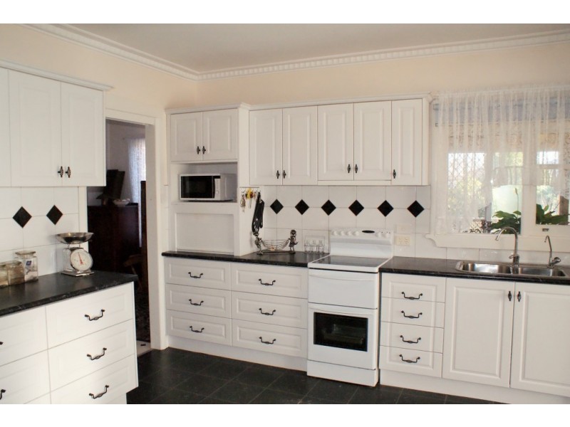 4 Shaw Street, Ulverstone TAS 7315