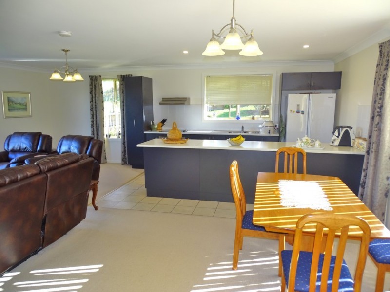 Unit 3/171 Upper Maud Street, West Ulverstone TAS 7315