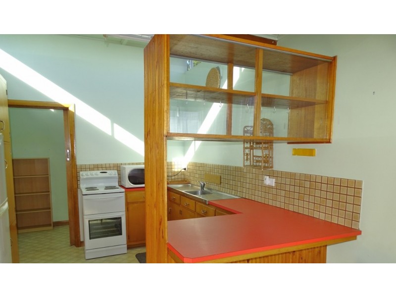 10 Hampson Street, Penguin TAS 7316