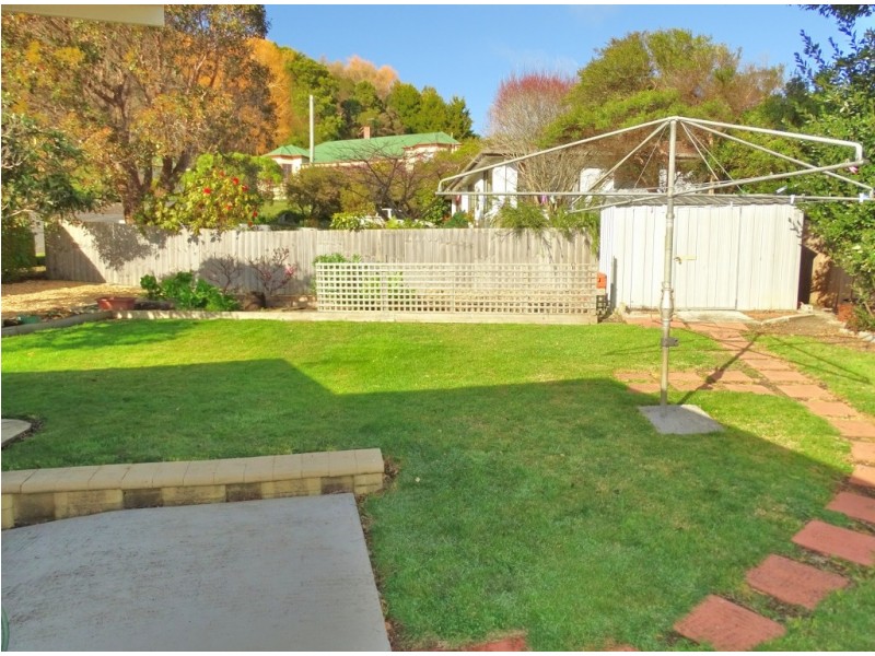 10 Hampson Street, Penguin TAS 7316