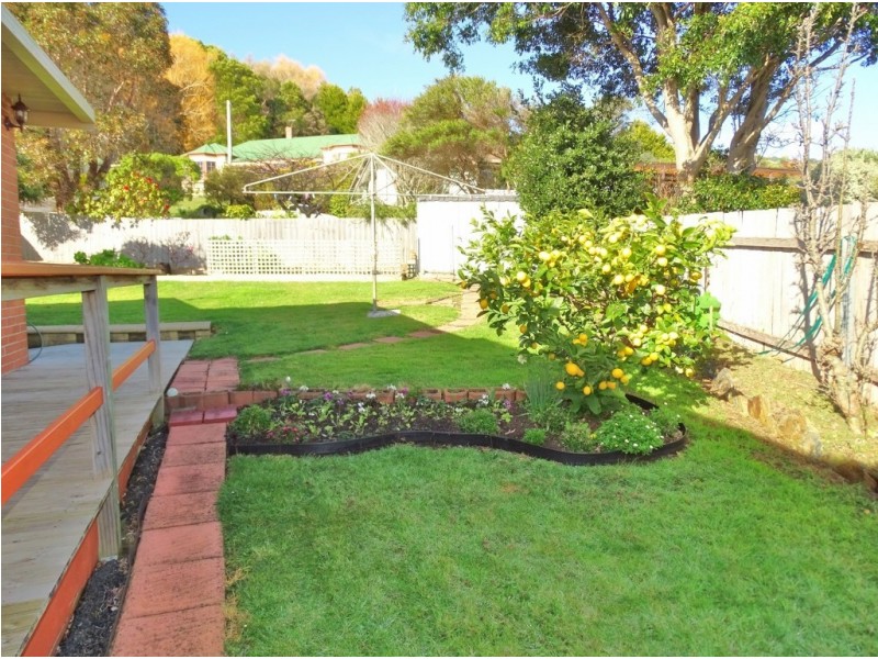 10 Hampson Street, Penguin TAS 7316