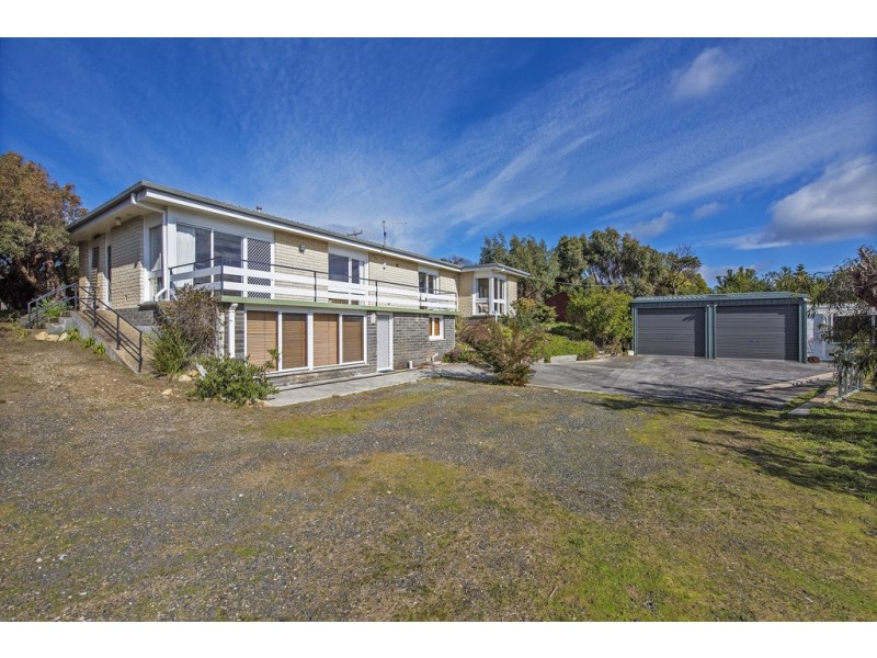 87 Beach Road, Leith TAS 7315