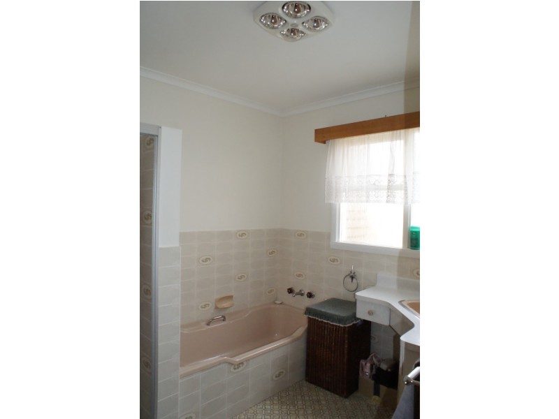 113 Upper Maud Street, West Ulverstone TAS 7315