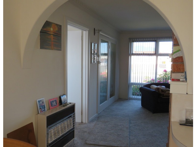 16 Bertha Street, West Ulverstone TAS 7315