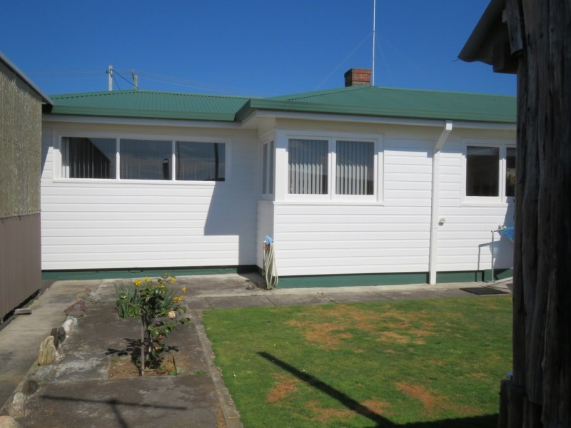 16 Bertha Street, West Ulverstone TAS 7315
