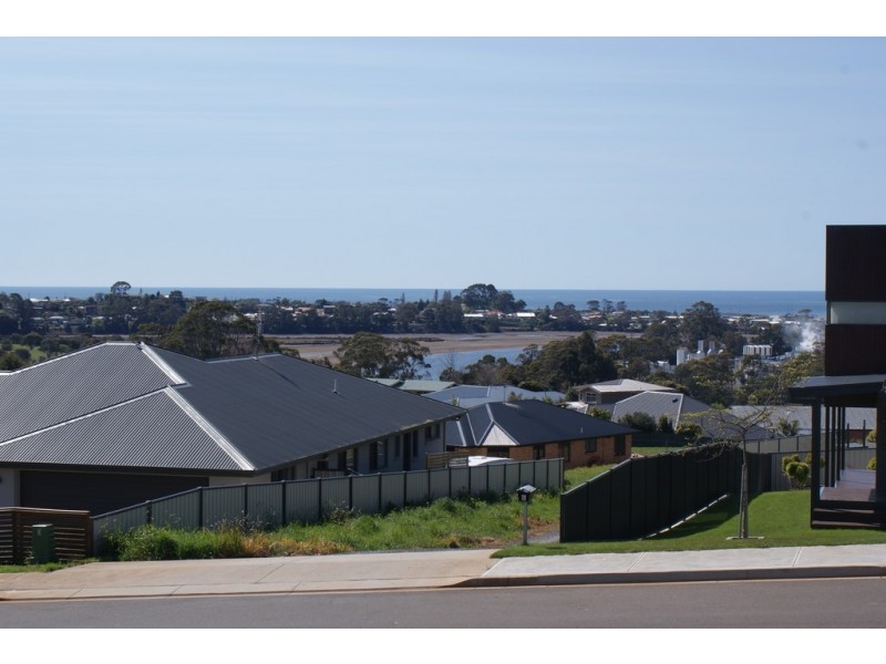 14 Southern Cross Drive, Ulverstone TAS 7315