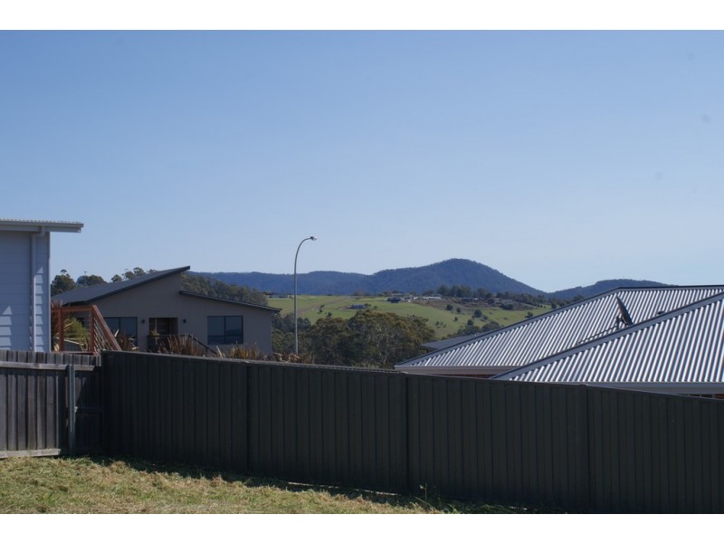 14 Southern Cross Drive, Ulverstone TAS 7315
