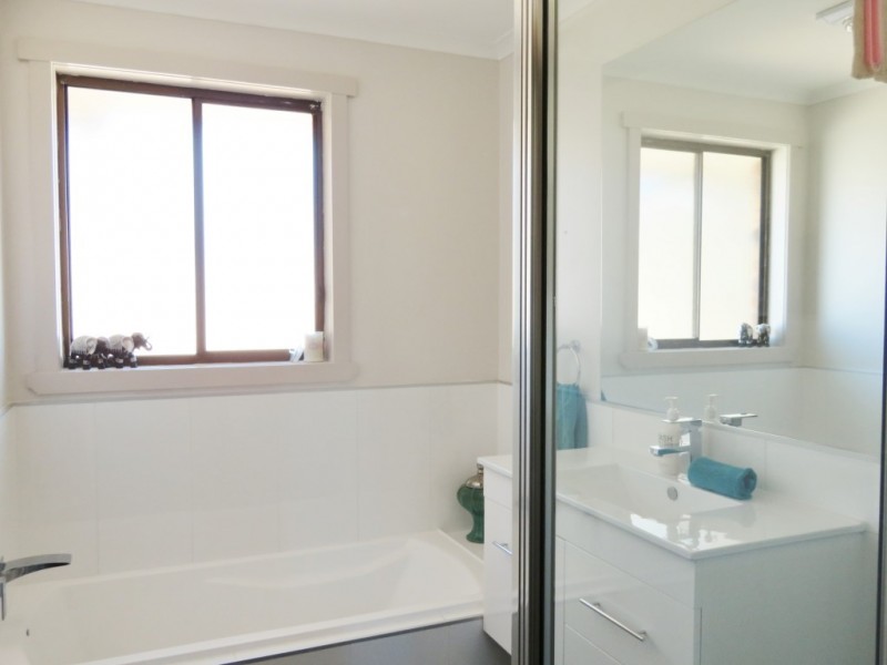42 Hearps Road, West Ulverstone TAS 7315