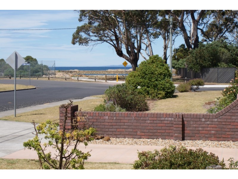 1/23 Braddon Street, West Ulverstone TAS 7315