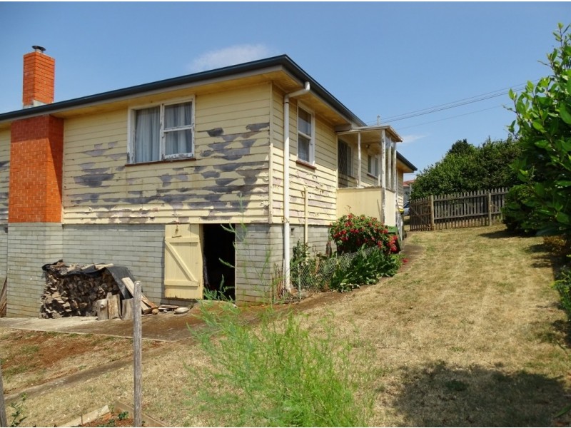 27 Barker Street, Ulverstone TAS 7315